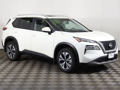 Used 2023 Nissan Rogue SV w/ SV Premium B Package AWD/4WD image 2