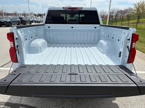 New 2026 Chevrolet Silverado 1500 LTZ w/ LTZ Premium Package AWD/4WD image 16