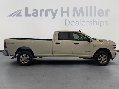 New 2025 RAM 2500 Big Horn AWD/4WD image 6