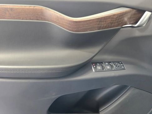 Used 2020 Tesla Model X Long Range image 11