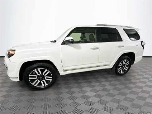 Used 2016 Toyota 4Runner Limited image 4