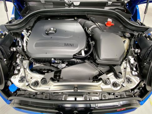 Certified 2025 MINI Cooper S image 22