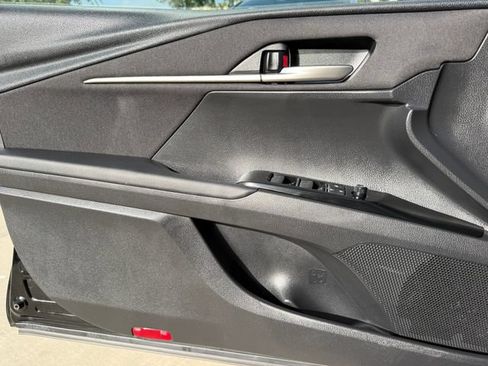 Used 2026 Toyota Camry LE w/ Convenience Package FWD image 18
