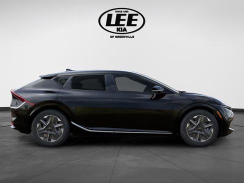 New 2025 Kia EV6 Light image 9