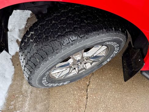 Used 2017 Ford F150 XLT w/ Equipment Group 302A Luxury image 26