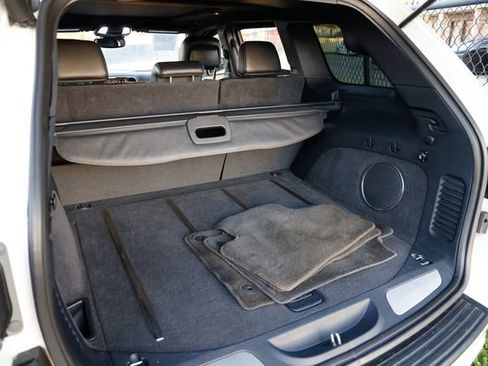 Used 2017 Jeep Grand Cherokee Overland w/ Jeep Active Safety Group image 29