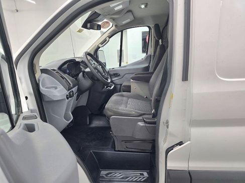 Used 2019 Ford Transit 150 130 Low Roof RWD image 9
