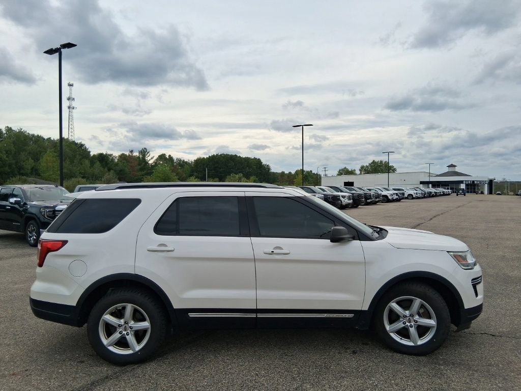 Used 2018 Ford Explorer XLT FWD image 7