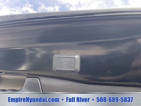 Used 2025 Toyota RAV4 XLE Premium w/ Weather Package AWD/4WD image 8