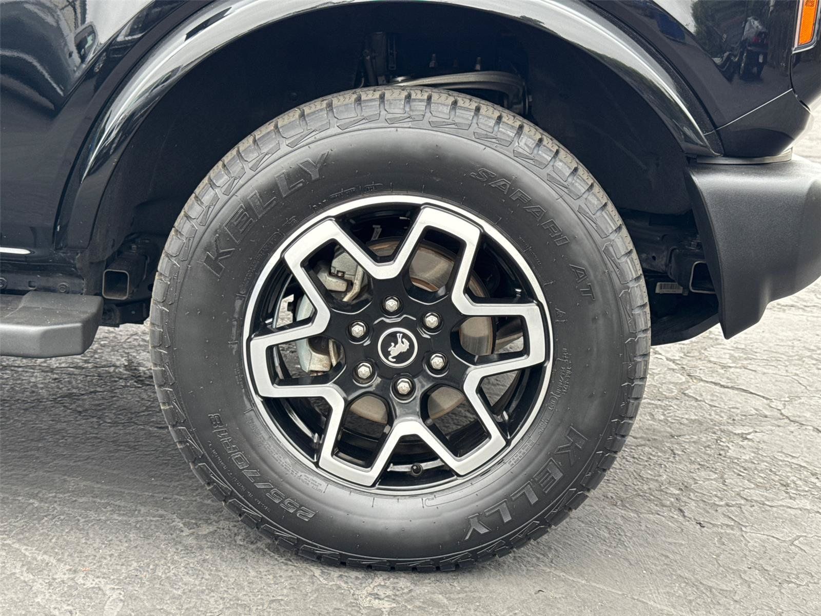 Used 2023 Ford Bronco Outer Banks AWD/4WD image 6