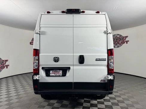 Used 2024 RAM ProMaster 2500 image 6