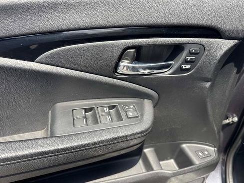 Used 2021 Honda Pilot Elite image 22