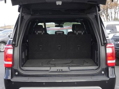 Used 2020 Ford Expedition Max XLT w/ Equipment Group 202A image 33