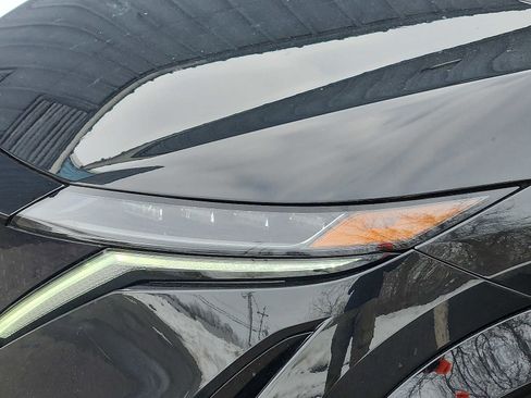 Used 2023 Nissan Ariya FWD image 9