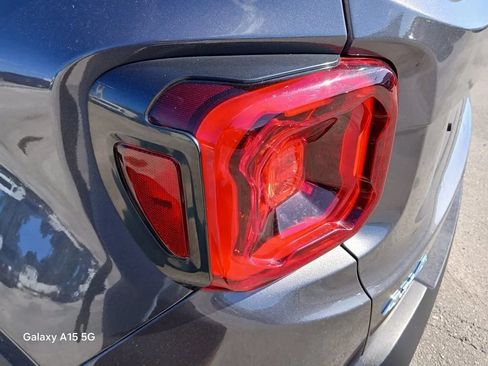 Used 2020 Jeep Renegade Limited w/ LED Lighting Group AWD/4WD image 10