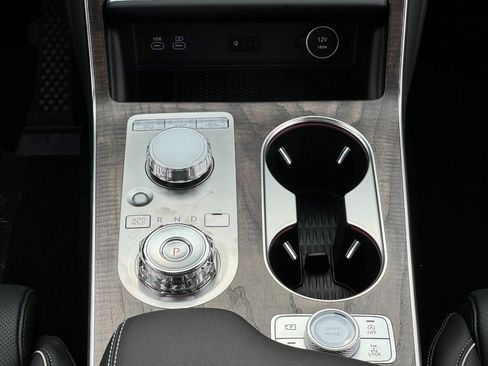 Certified 2025 Genesis GV80 3.5T Advanced image 12