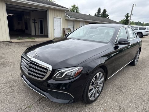 Used 2018 Mercedes-Benz E 300 4MATIC w/ Premium 1 Package image 13