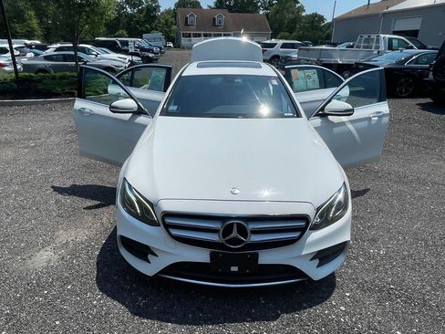 Used 2017 Mercedes-Benz E 300 4MATIC image 30