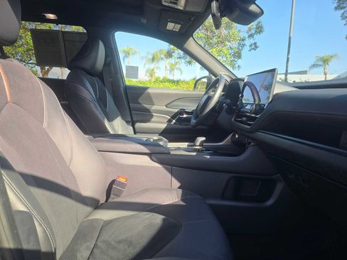 Certified 2024 Toyota Grand Highlander AWD Hybrid image 11