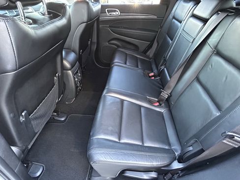 Used 2021 Jeep Grand Cherokee Limited AWD/4WD image 19