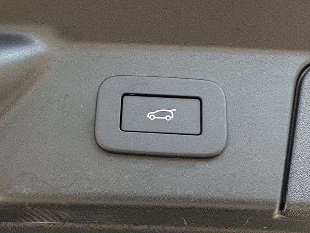 Used 2024 Land Rover Range Rover Velar Dynamic SE AWD/4WD image 36