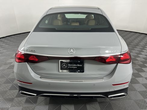 New 2026 Mercedes-Benz E 350 4MATIC Sedan image 11