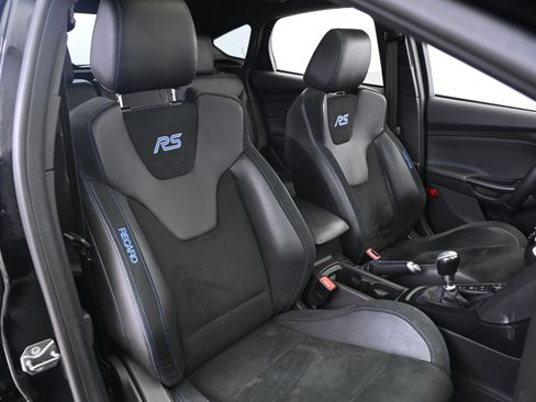 Used 2016 Ford Focus RS image 25
