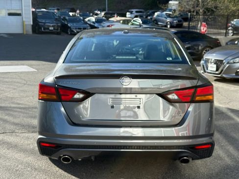Used 2025 Nissan Altima 2.5 SV w/ SV Special Edition Package AWD/4WD image 5