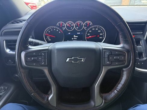 Used 2021 Chevrolet Suburban RST w/ Luxury Package image 22