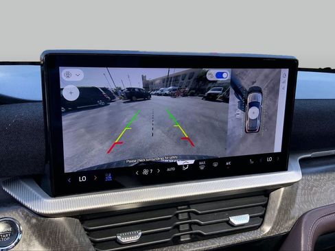 Certified 2025 Ford Explorer Platinum RWD image 24
