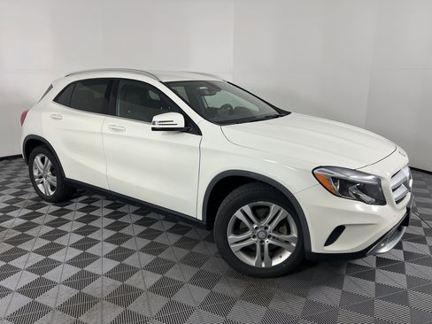 Certified 2017 Mercedes-Benz GLA 250 4MATIC image 2