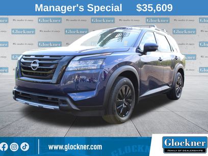 Used 2024 Nissan Pathfinder SL w/ Cargo Package