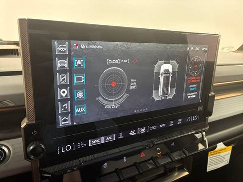 Certified 2025 GMC Hummer EV 3X w/ LPO, Cargo Utility Package AWD/4WD image 26