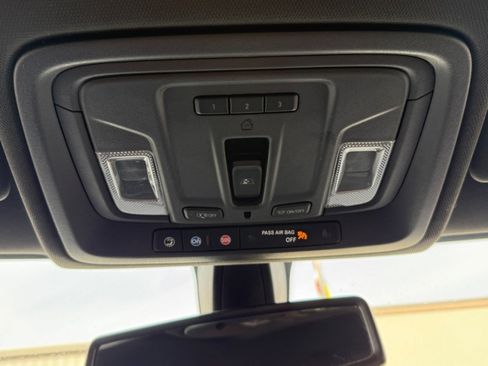 Used 2020 GMC Sierra 1500 AT4 w/ AT4 Preferred Package AWD/4WD image 35