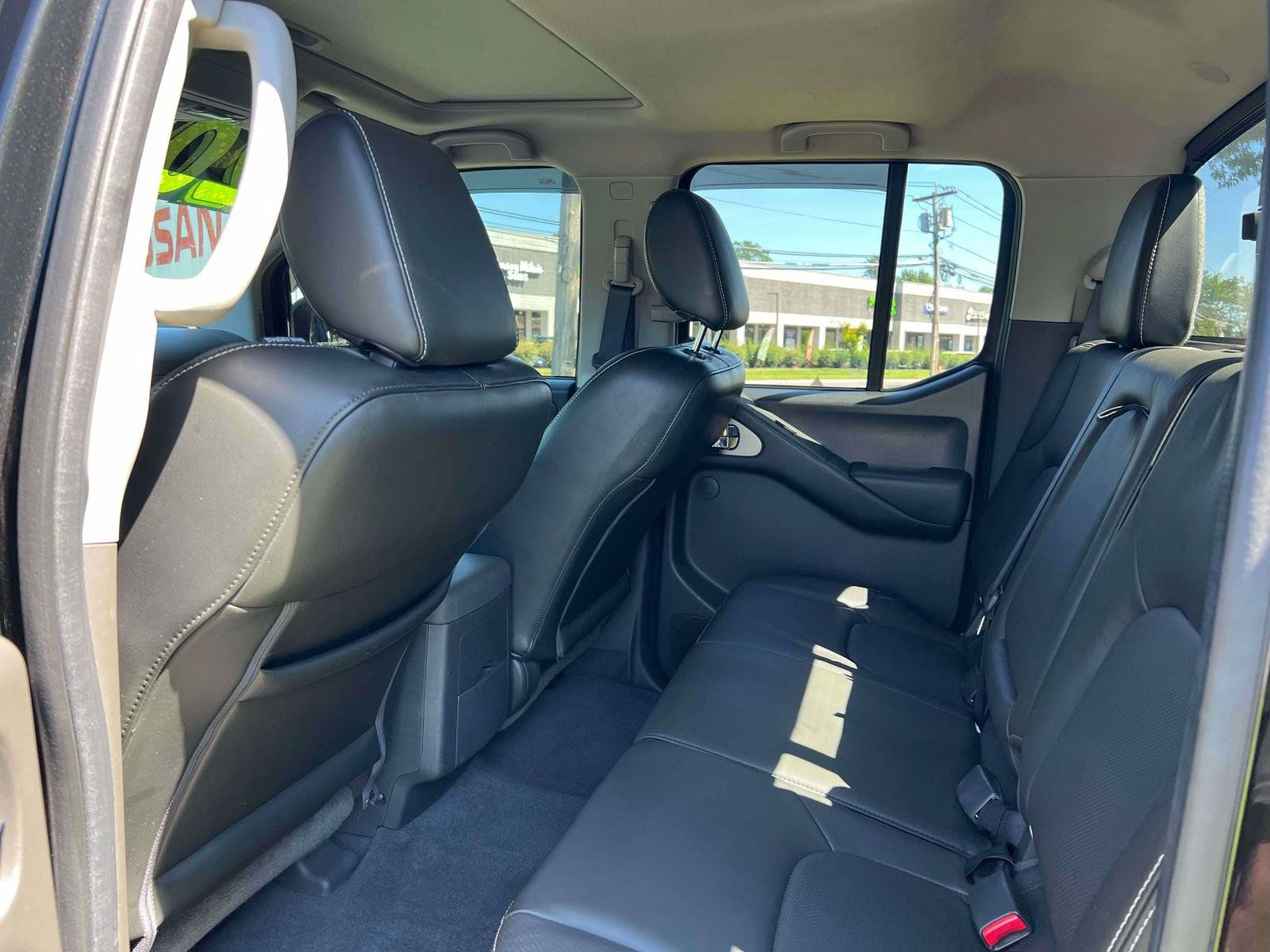Used 2020 Nissan Frontier PRO-4X AWD/4WD image 24