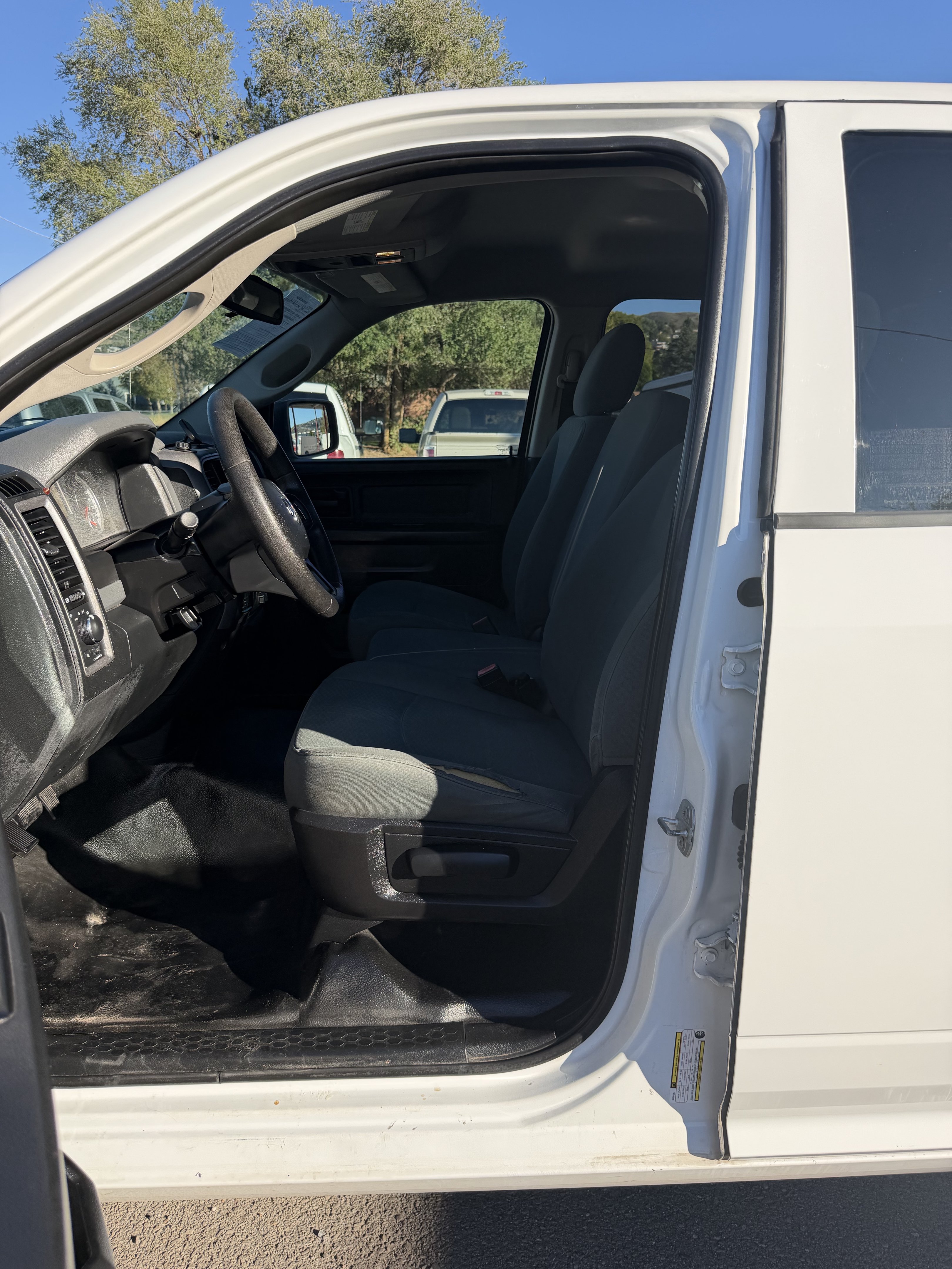 Used 2015 RAM 1500 Tradesman w/ Popular Equipment Group AWD/4WD image 16