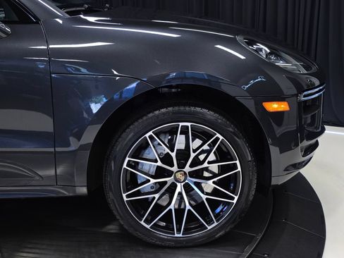 Used 2021 Porsche Macan Turbo AWD/4WD image 51