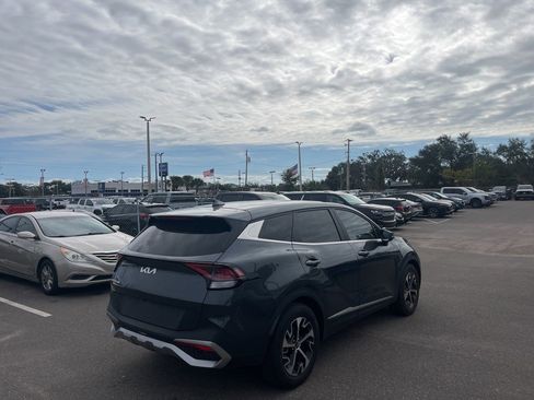Used 2023 Kia Sportage EX image 6