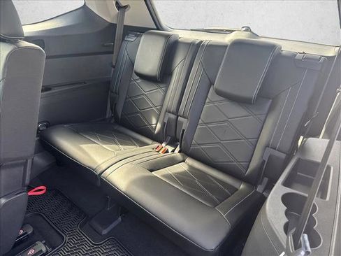 Used 2024 Volkswagen Atlas SE w/ Panoramic Sunroof Package FWD image 22