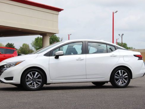Used 2025 Nissan Versa SV FWD image 6