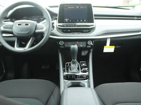 New 2025 Jeep Compass Sport image 5