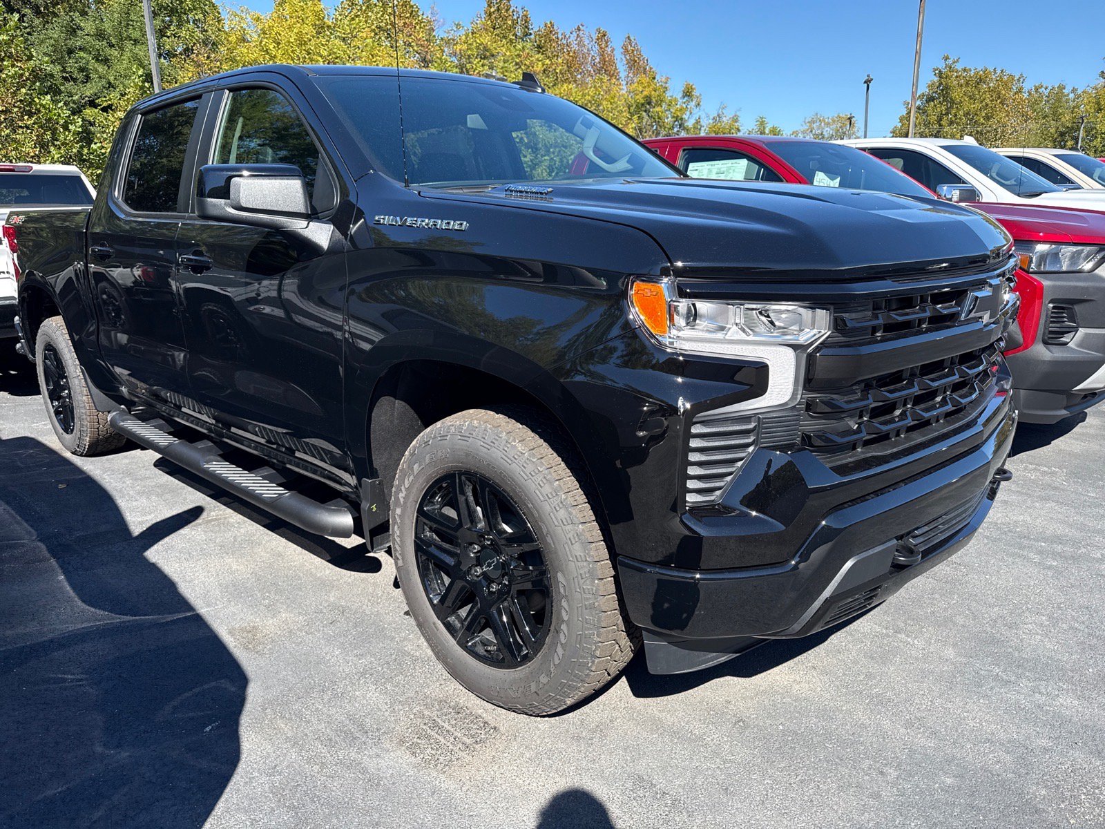 New 2026 Chevrolet Silverado 1500 RST w/ RST Select Package AWD/4WD image 1