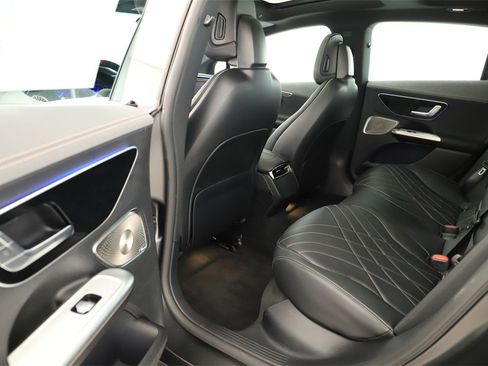 Used 2024 Mercedes-Benz EQE 500 4MATIC Sedan w/ AMG Line Exterior Package image 27