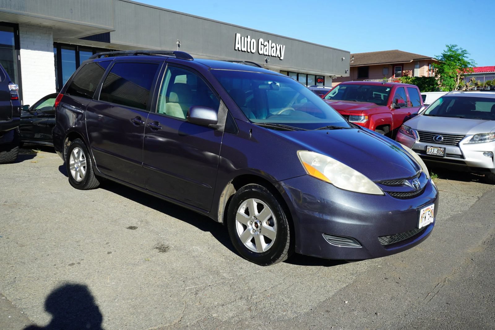 Used 2010 Toyota Sienna LE FWD image 3