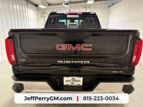 Used 2023 GMC Sierra 1500 SLT w/ SLT Premium Package AWD/4WD image 4