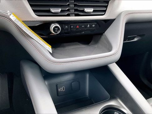 New 2026 Ford Explorer Active image 21