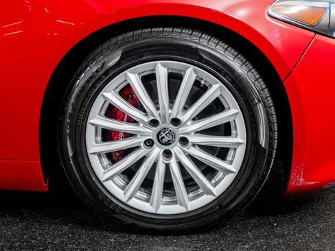 Used 2023 Alfa Romeo Giulia Sprint image 9