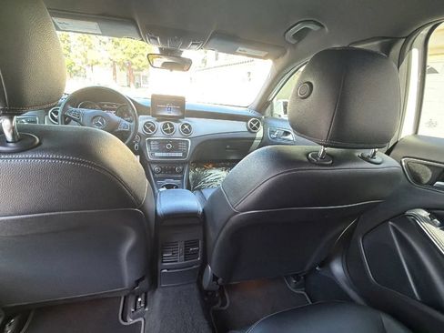 Used 2019 Mercedes-Benz GLA 250 image 13