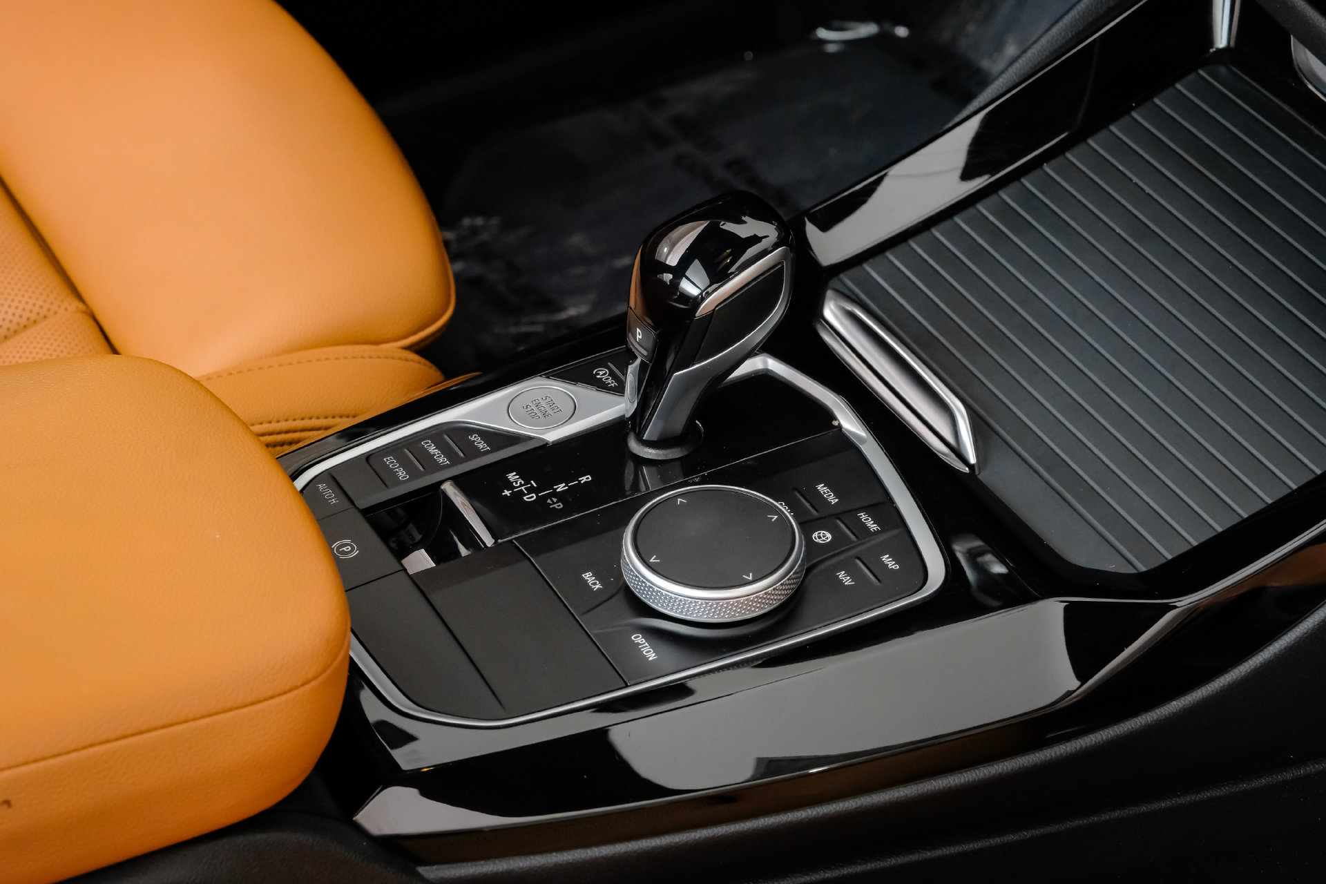 Used 2024 BMW X3 sDrive30i w/ Premium Package RWD image 30