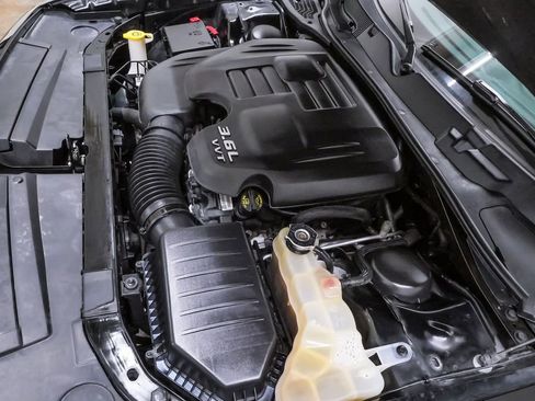 Used 2022 Dodge Challenger GT RWD image 29